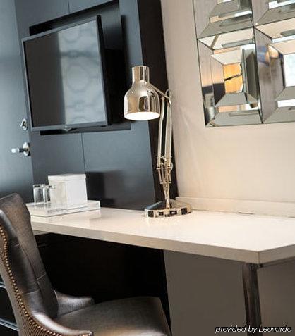 Renaissance Downtown Hotel 4*